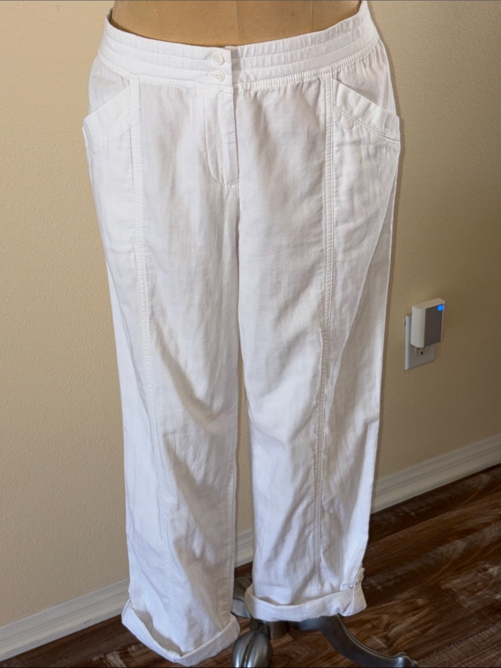 J.Jill NWT Relaxed 100% Cotton Pant with Button Tab Cuff